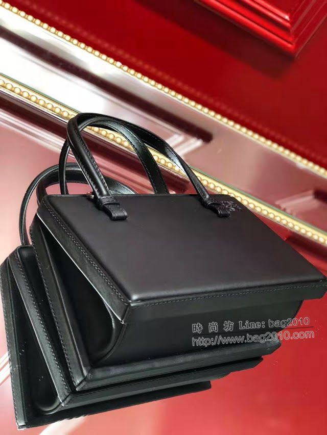 LOEWE包包 羅意威大號postal手袋 羅意威手提單肩斜挎包 10161  tcl1125